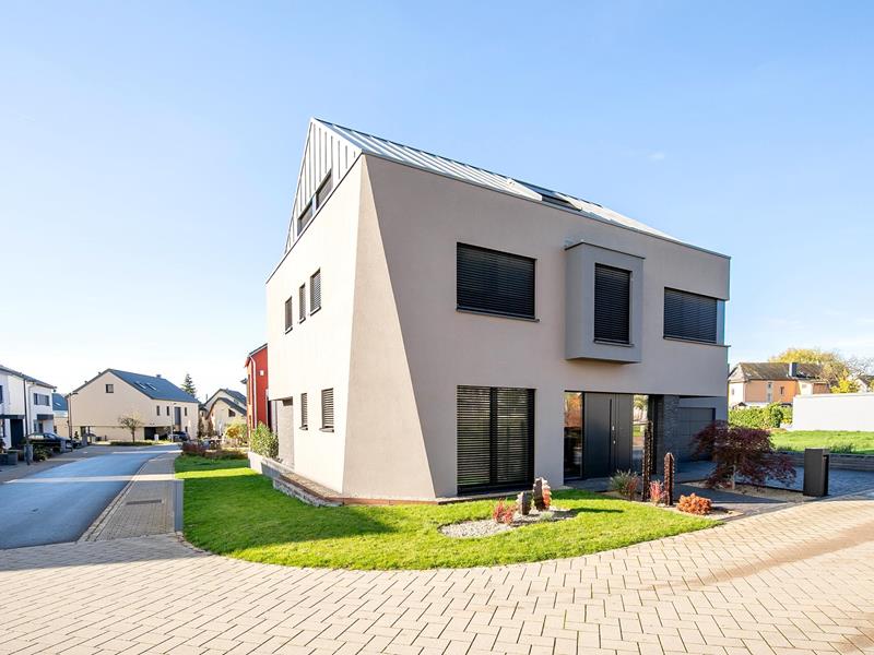 Komplettes Einfamilienhaus