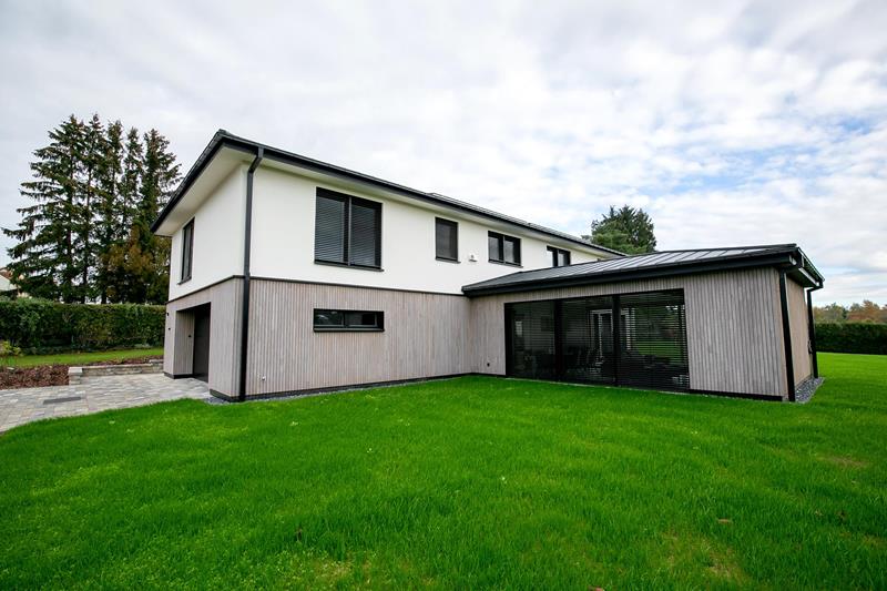 Modernes Massivholzhaus